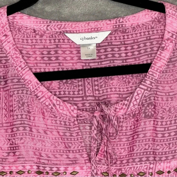 CJ Banks 1X Shirt Top Purple Aztec Ombré Short Sleeve Keyhole Scoop Neck Rayon - Picture 3 of 7